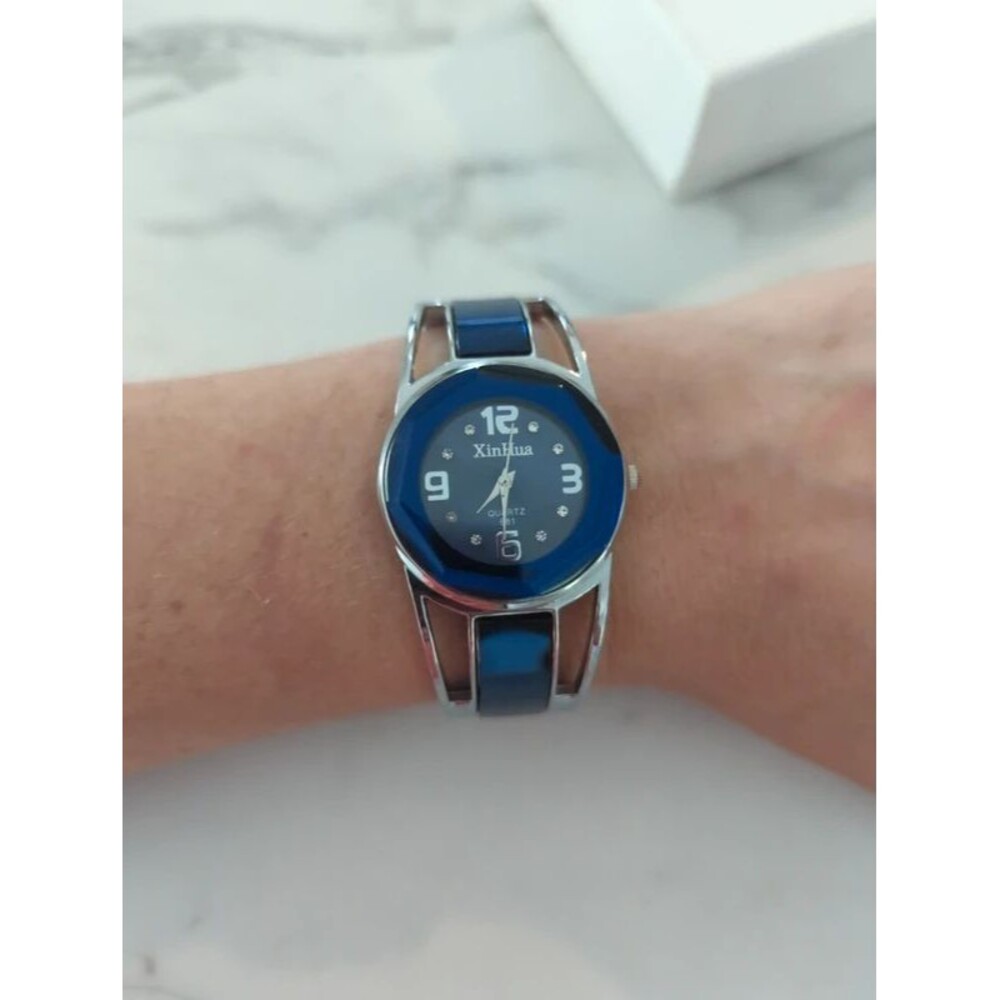 Women's wrist wach